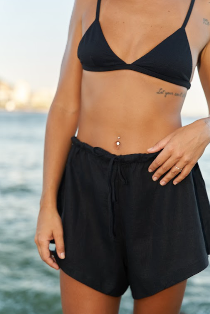 Shorts SAMBA- feminino oversize em tecido linho misto