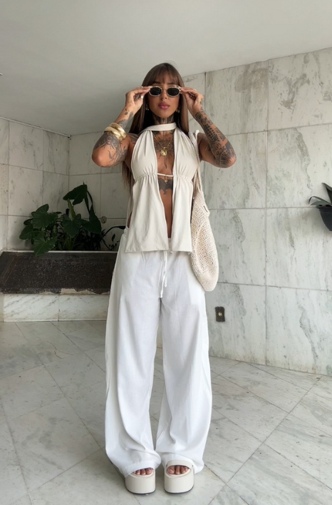Calça MARÉ-  feminina baggy oversize  em tecido linho misto