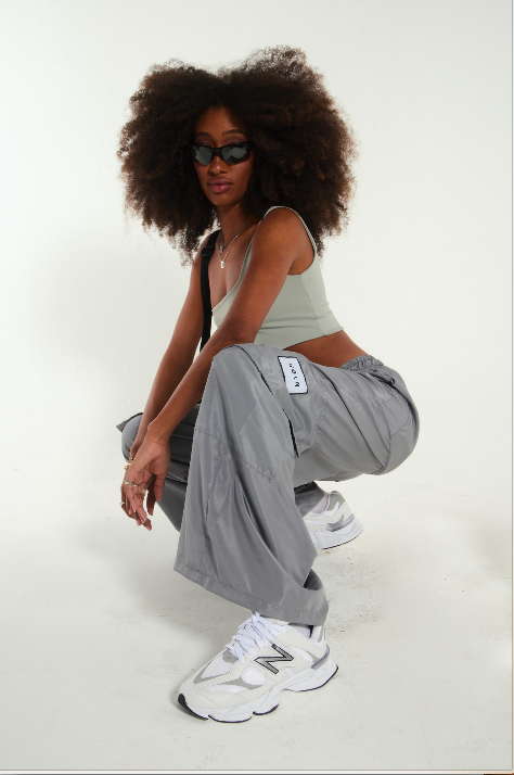 Calça Jogger feminina Cargo Corta-Vento